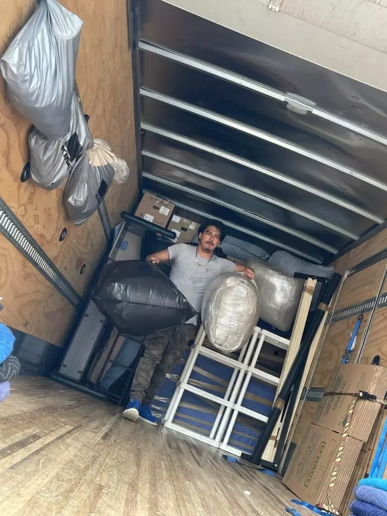 Movers from Miami to Denver